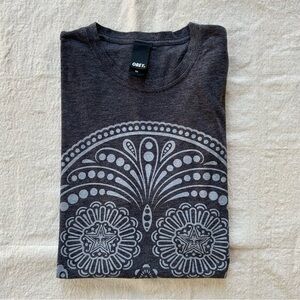 Obey Men’s Charcoal Mandala Graphic Short-Sleeve Tee (Size M)